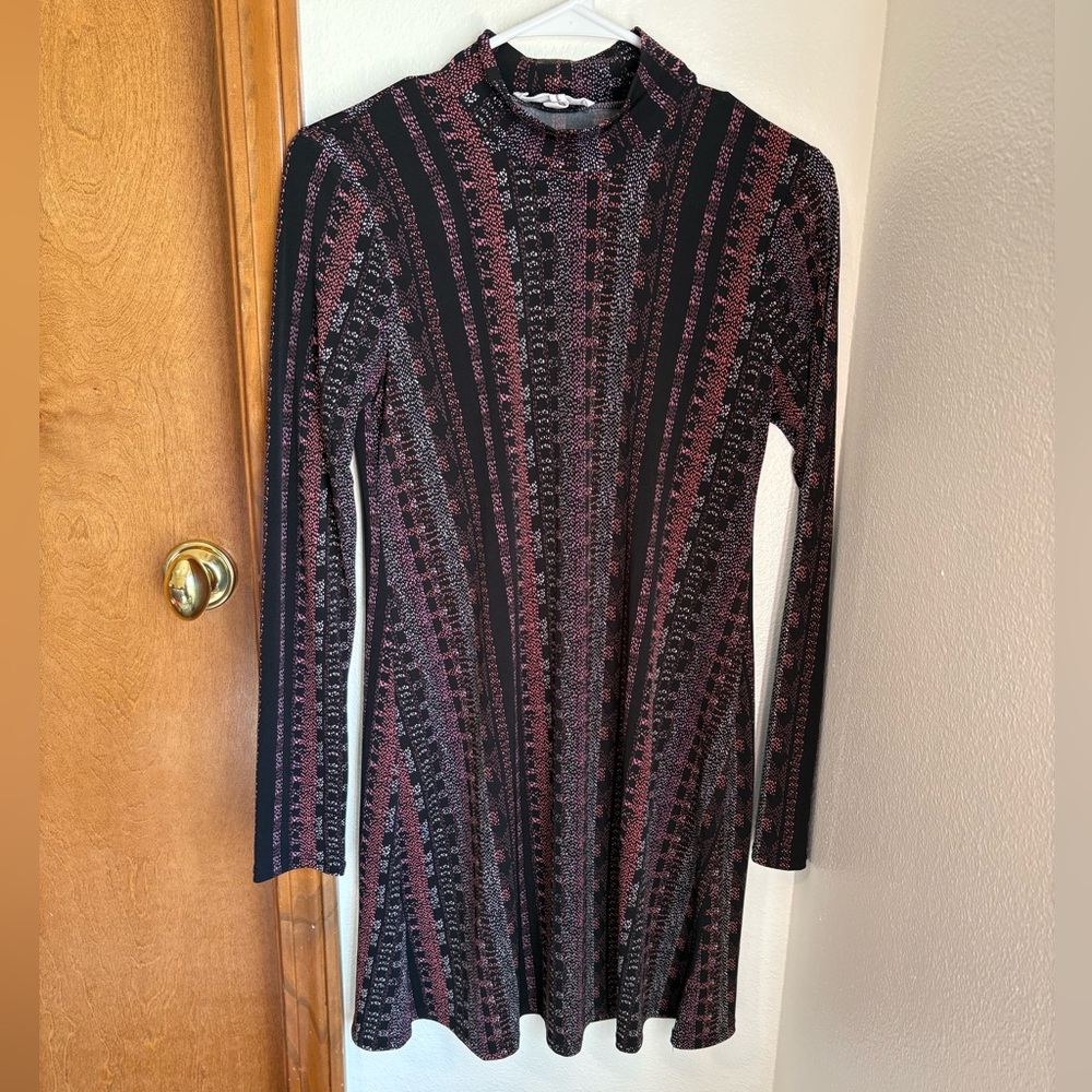 Bcbgeneration Patterned Mock Neck Long Sleeve Min… - image 1